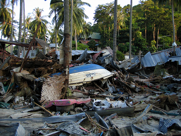 Фото после цунами в тайланде 2004